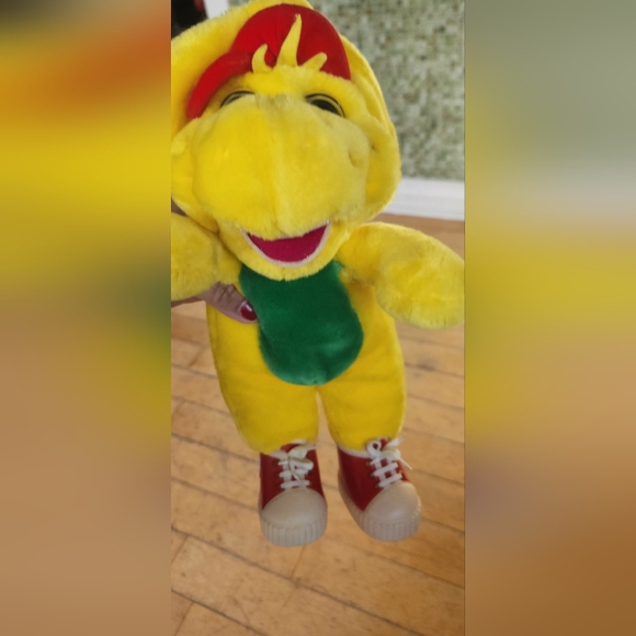 BJ from barney yellow dinosaur plush - Picture 8 of 10